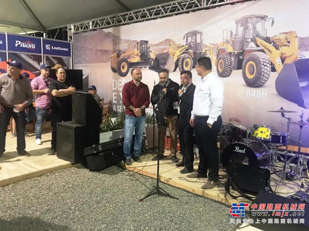 柳工产品震撼亮相巴西南里奥格兰德州EXPOINTER农业及工程展