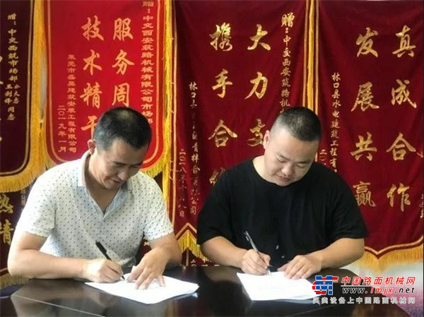 “师带徒”为“工匠精神”传承护航
