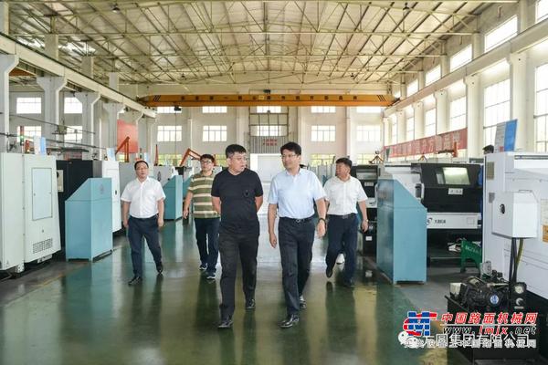 荣成市住宅开发有限公司董事长张大庆一行参观方圆集团