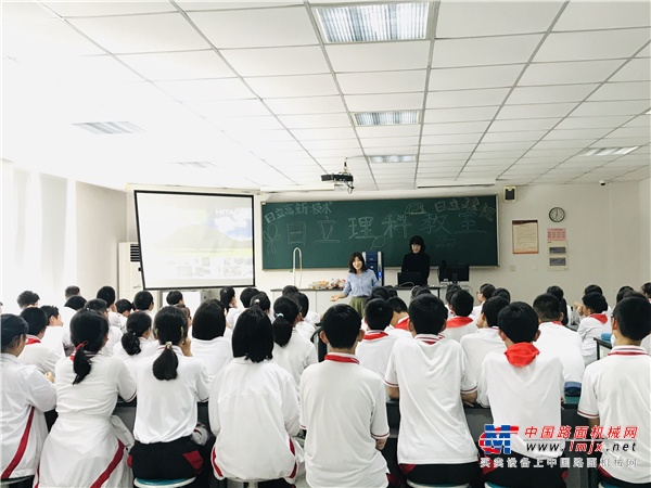 科学启蒙再行动  “日立理科教室”上海开课