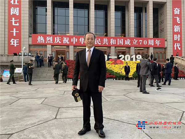 赫赫荣光，细数徐工精彩亮相国庆阅兵的动人时刻！