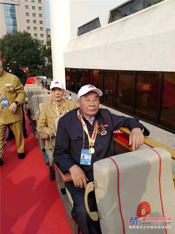 赫赫荣光，细数徐工精彩亮相国庆阅兵的动人时刻！