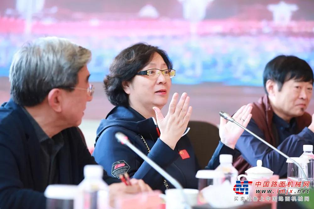荣光！三一获授国庆联欢活动“001号感谢状”