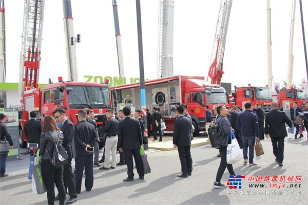 7大救援利器亮相中国国际消防展 中联重科再展“硬核”实力