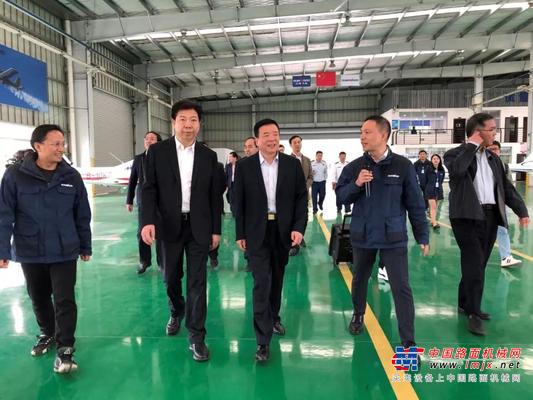 陈飞副省长调研山河科技