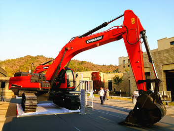 斗山9C系列新品挖掘机DX360LC-9C