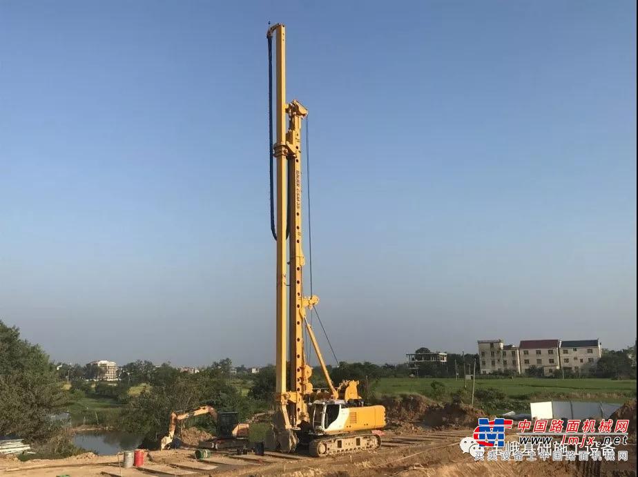宝峨CSM 35 双轮铣深搅设备参建江西航电枢纽工程，优质高效环保新工法成功用于坚硬复杂地层