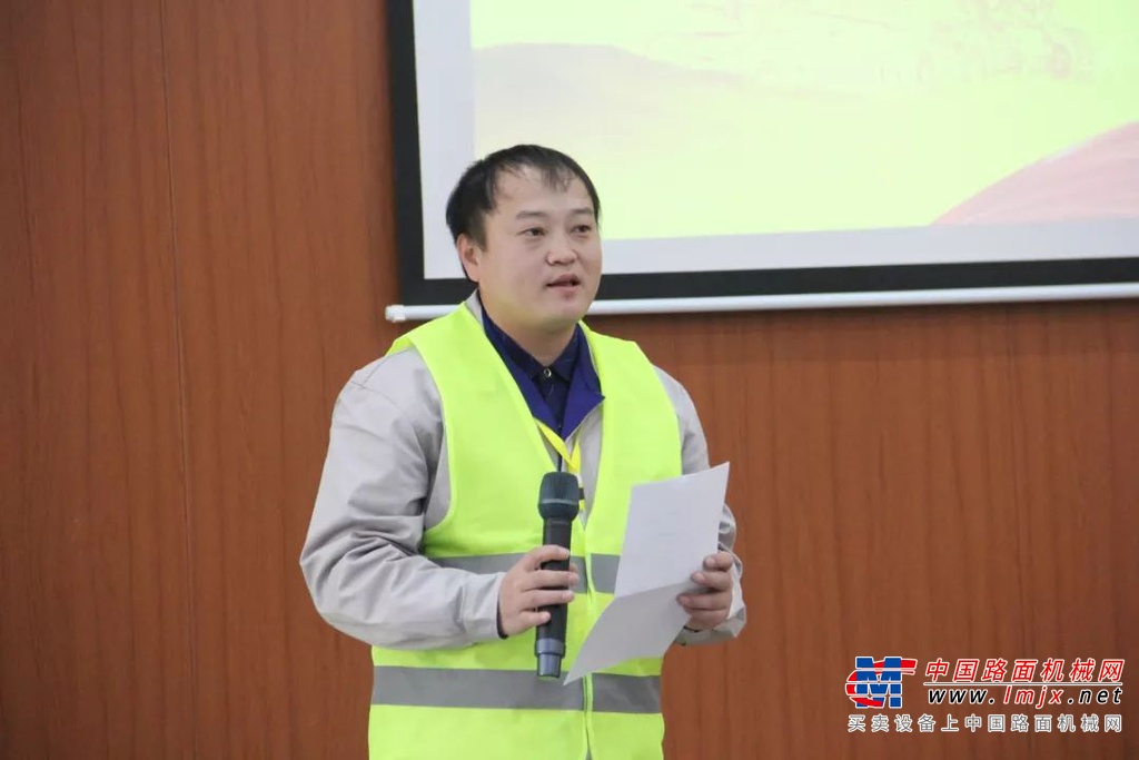 开班啦！！！和梦想作伴 与奋进者同行——红色情精准扶贫行动职业技能培训第九期隆重开班