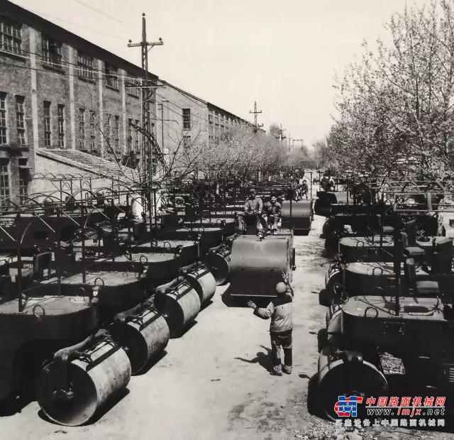 徐工：新中国第一台压路机在这里诞生！