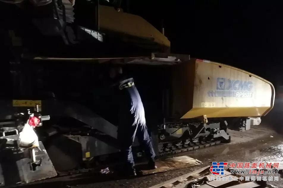 奋斗者 | 见证徐工道路最美服务：张宗羽的塞外情
