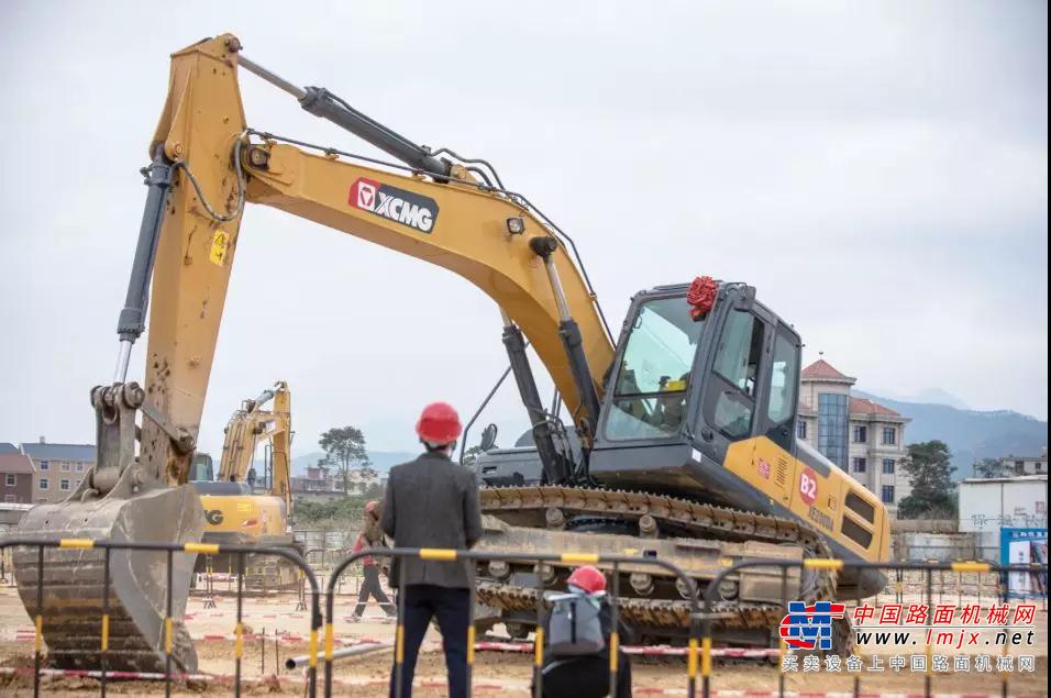 行业销冠 土方之王｜徐工XE200DA助力福建住建系统技能大赛