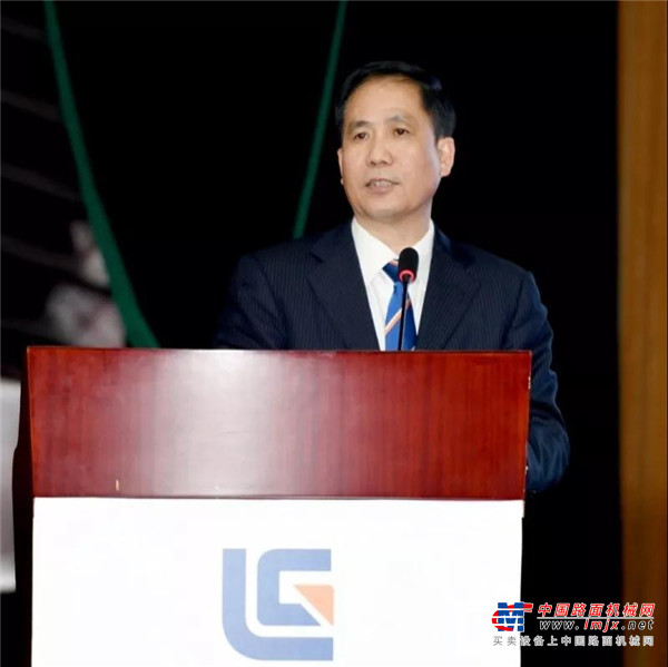 柳工高管与百余名企业家代表分享交流国际化经验