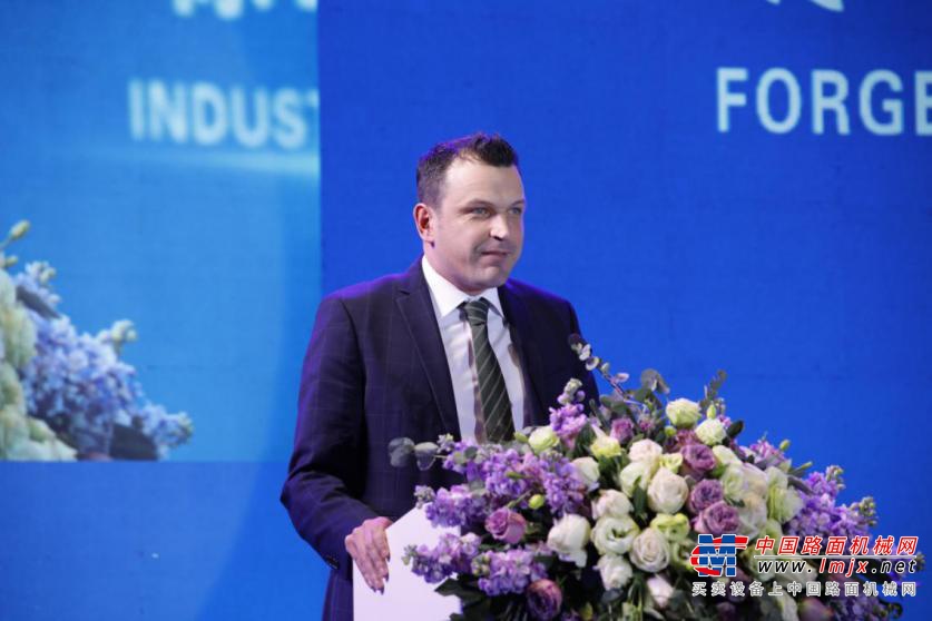 徐工矿业机械产业全球战略合作伙伴峰会隆重举行