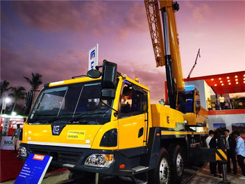 EXCON 2019 | 柳工TC600C5惊艳亮相印度，尽显大国重器风采！