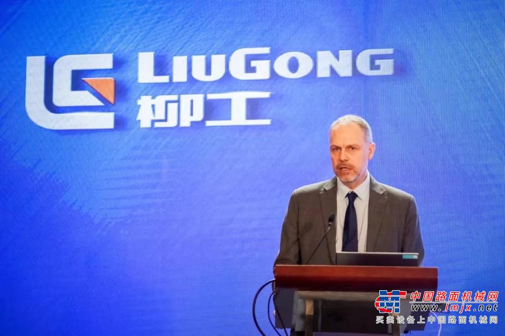 坚志勇为，智赢未来 | 2019年柳工国内经销商商务大会成功举行