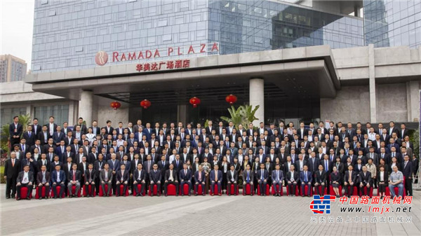 坚志勇为，智赢未来 | 2019年柳工国内经销商商务大会成功举行
