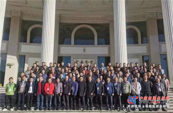 【开班】中交西安筑路机械有限公司第三十四届全国筑养路机械客户培训班开始上课啦！