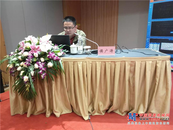 【开班】中交西安筑路机械有限公司第三十四届全国筑养路机械客户培训班开始上课啦！
