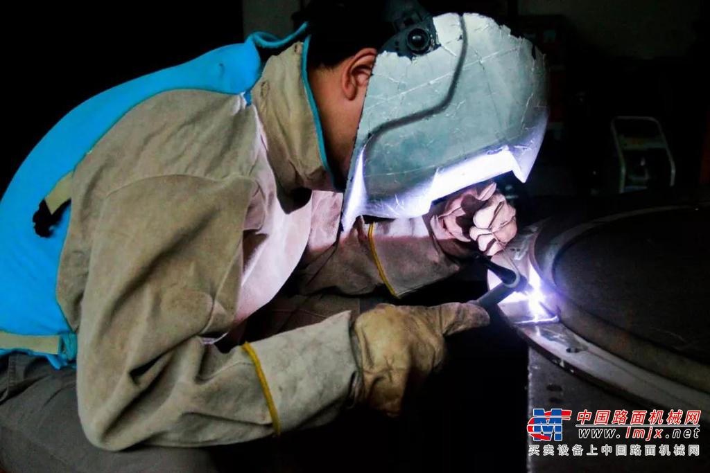 中交西筑：孙健荣获“西安工匠”荣誉称号