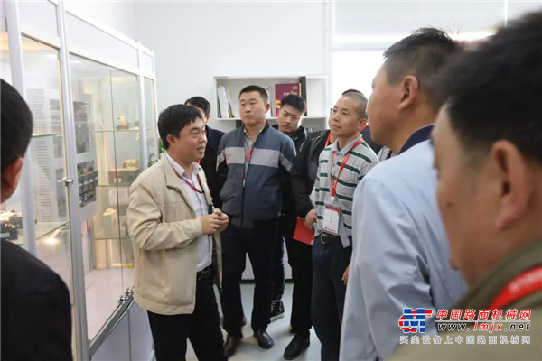 南方路机搅拌学院第十三届沥青客户培训精彩纪录（三）