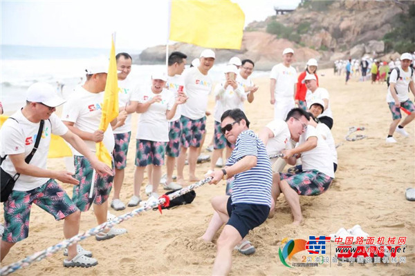 砼心砼创 共享共赢丨2019三一重工泵送年度答谢盛典点亮三亚夜空