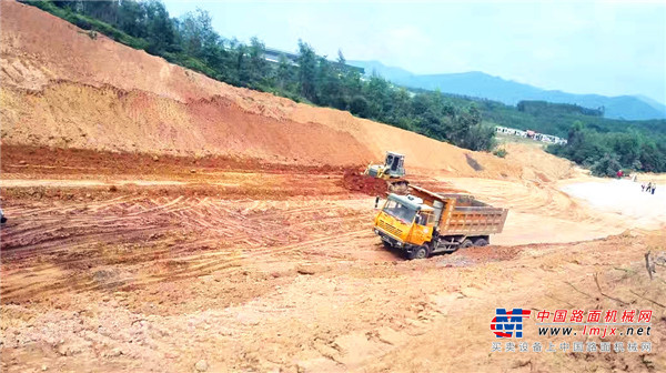 发改委批复基建项目超1.5万亿元 今年“新基建”投资将加快