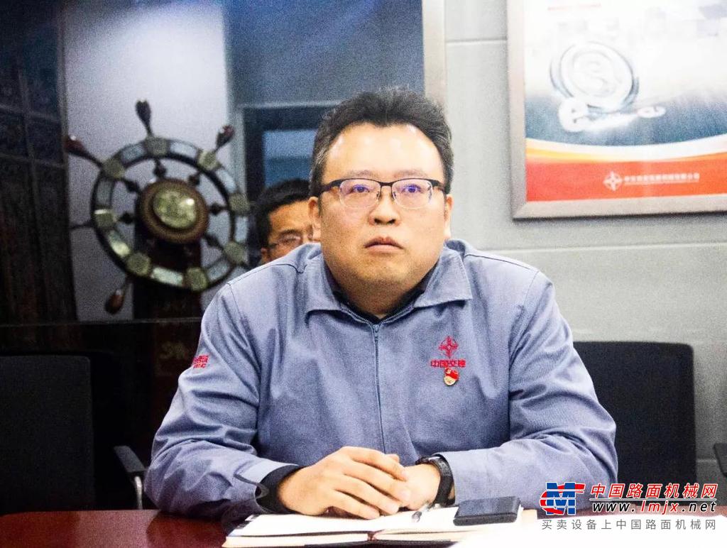 西筑公司召开青年骨干座谈会