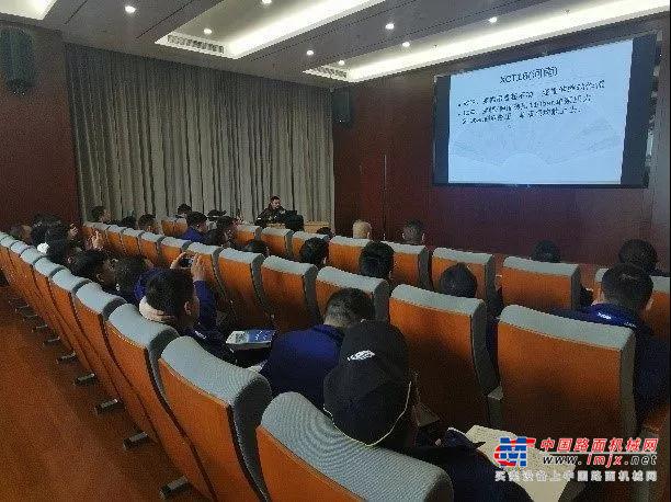 徐工：在这里！一年有300余名专业服务人员“镀金”再出发