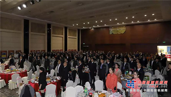 只争朝夕 不负韶华 | 柳工叉车举办2019年度总结表彰大会