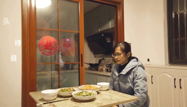 徐工：年度扎心视频，成年人的崩溃就在一瞬间