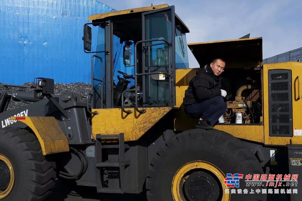 【铲业英雄】6分钟装一车，10小时省油4升多，徐工真的很给力