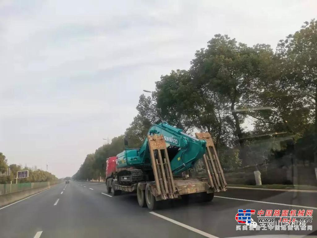 山河智能联合湖北金刚山河持续对武汉肺炎捐款和提供免费设备