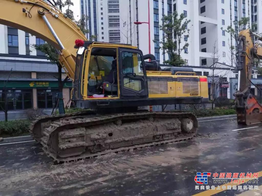 奋战！！与时间赛跑！山东临工支援火神山、雷神山医院建设一线