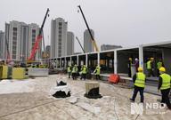 “云监工”看着6000人建设雷神山医院，高空作业平台、吊车随处可见