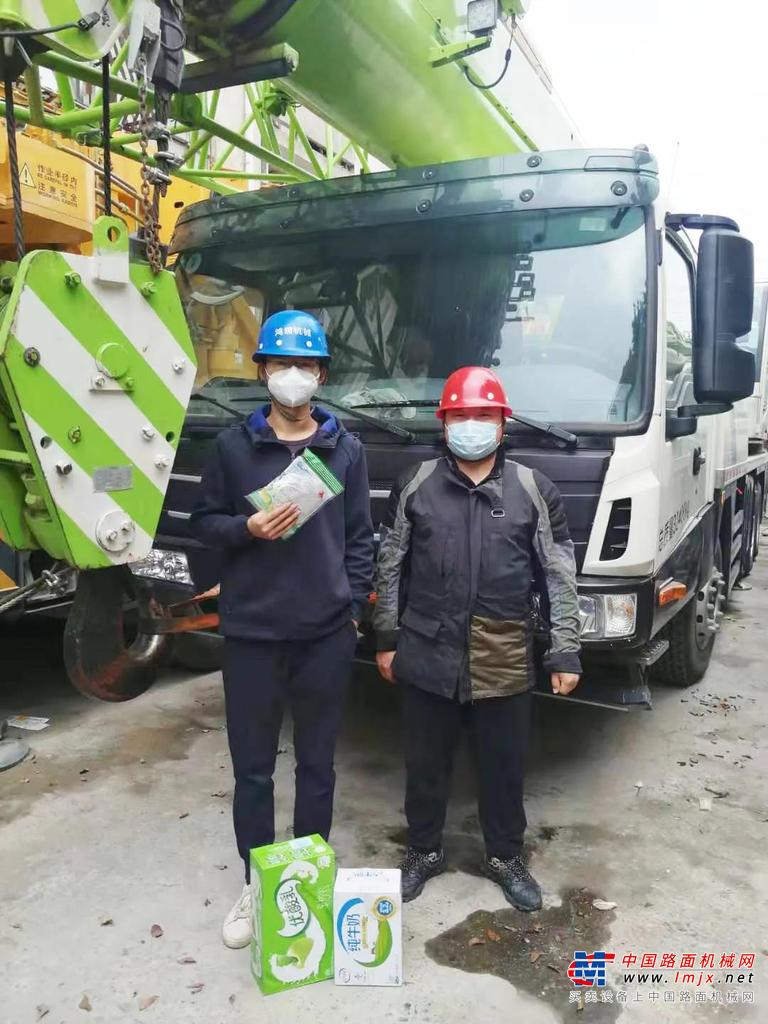 战疫不停！雷萨重机驰援深圳“小汤山”建设