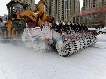 点赞！厦工装载机东北除雪成“网红”