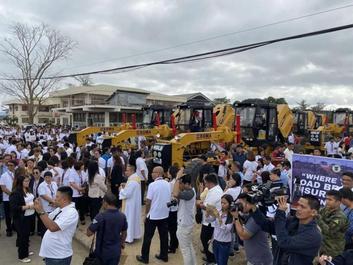 助力“一带一路”，30台厦工设备成功交付菲律宾政府
