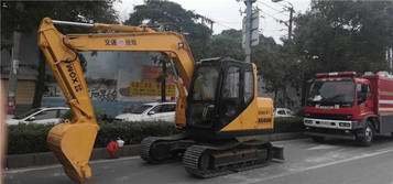 与时间赛跑！厦工挖掘机火速参与泉州欣佳快捷酒店坍塌事故一线救援