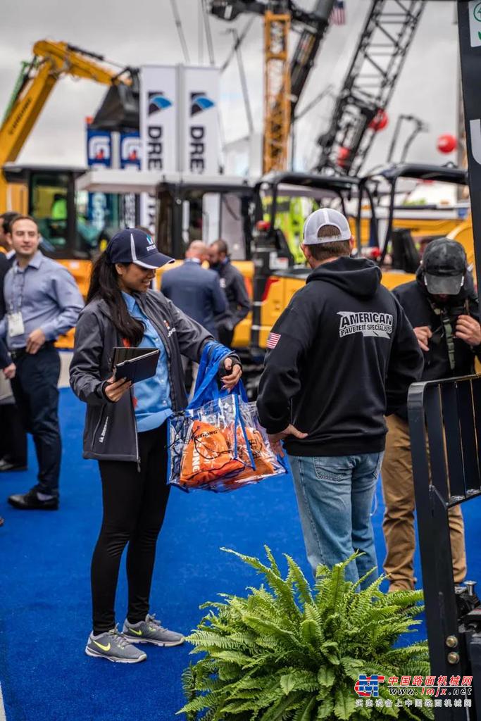 国际舞台的柳工CONEXPO  人气飙升
