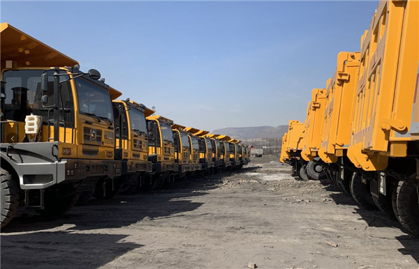 鼠你最红| 徐工批量交车！非公路宽体自卸车奔赴矿山前线