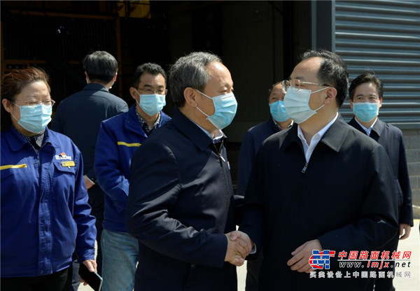 省长吴政隆勉励徐工：持续发力自主创新，进一步做大做强