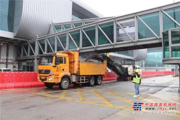 维特根铣刨机助力白云机场2020年首个不停航施工项目正式复工