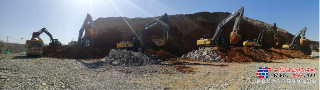 约翰迪尔挖掘机助力矿山企业复工复产
