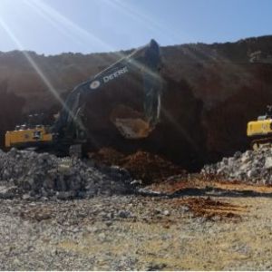 约翰迪尔挖掘机助力矿山企业复工复产