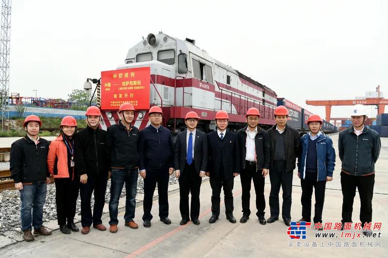 央媒热搜 | 柳工设备搭乘广西首发中欧班列助力“一带一路”