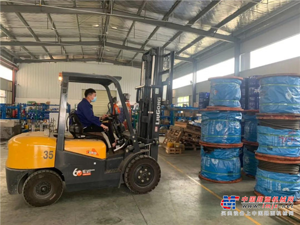 徐工旋挖钻机助力湖北重启“启动键”