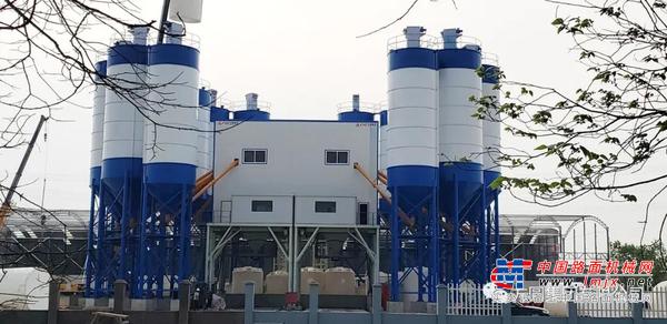 方圆HZS240型搅拌站亮相湖杭铁路
