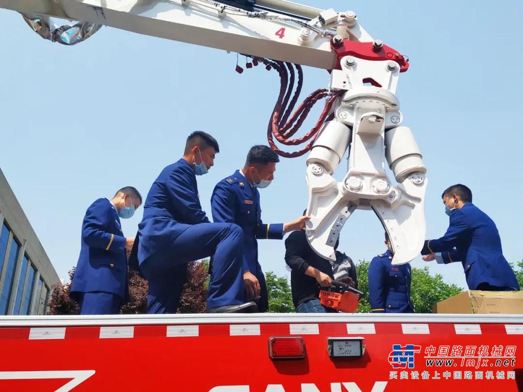 三一应急装备 | 我们的4月关键词：“战训演练”、“实战救援”、“完美交付”