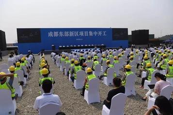 驚艷亮相！！山東臨工助力成都東部新區重點工程建設