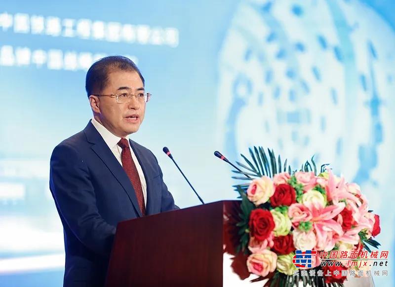 王民应邀出席“三个转变”与高质量发展研讨会暨第三届中国品牌战略发展论坛并作主旨演讲